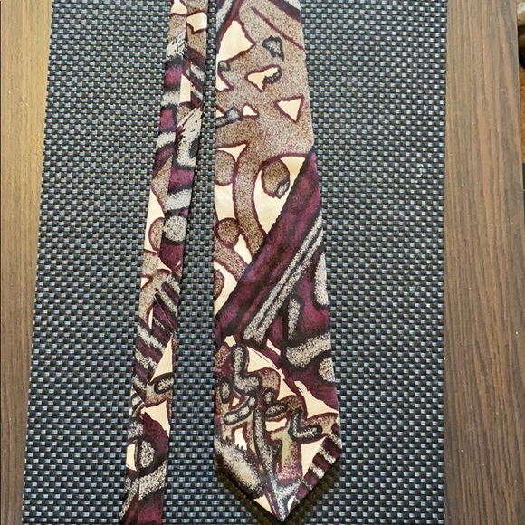 Made in USA abstract tie - Picture 1 of 4